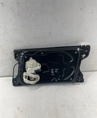 Land Rover Discovery 3 - LR3 Front door window regulator with motor 994730 150805 D2R5A