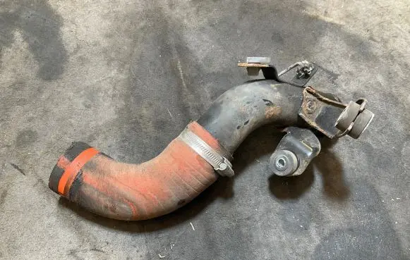 Isuzu D-Max Intercooler hose/pipe
