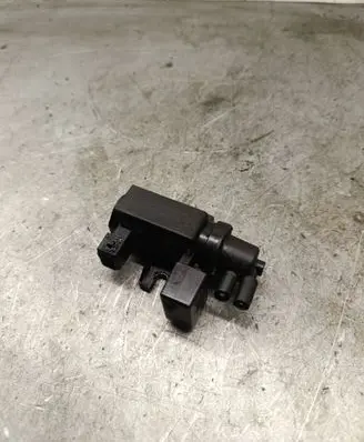 BMW X5 E70 Turbo solenoid valve 7796634