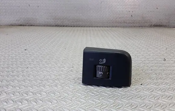 Volkswagen Phaeton Seat heating switch 3D0963564B