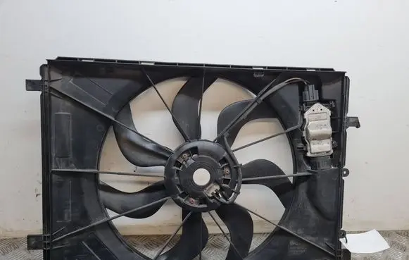 Mercedes-Benz CLA C117 X117 W117 Electric radiator cooling fan 073893 3135103798 0738931