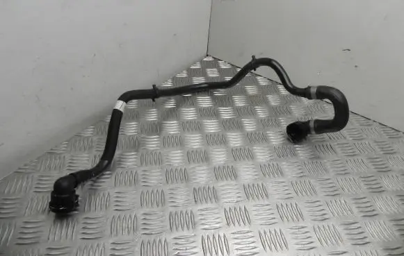 Jaguar I-Pace Engine coolant pipe/hose J9D38D138AD