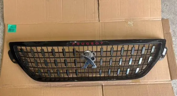 Peugeot 2008 I Front bumper upper radiator grill 9815372877 1789847X 1803206X