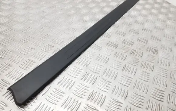 Audi A3 S3 A3 Sportback 8P Side skirt front trim 8P4853492