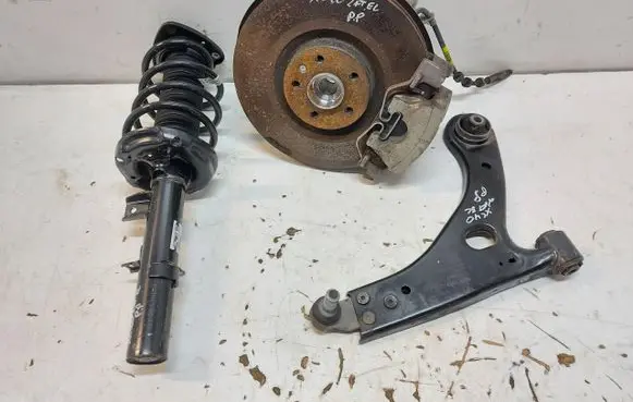 Volvo XC40 Front shock absorber/damper