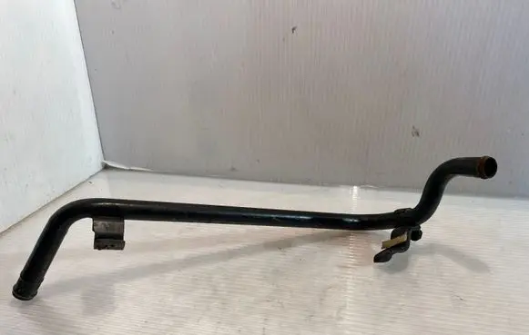 Volkswagen PASSAT B5.5 Engine coolant pipe/hose 06B103213