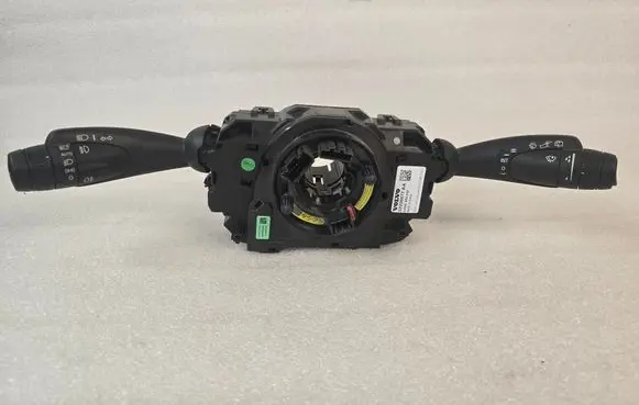 Volvo XC40 Wiper turn signal indicator stalk/switch 32230877