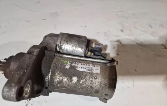Volkswagen Scirocco Starter motor 02Z911023G