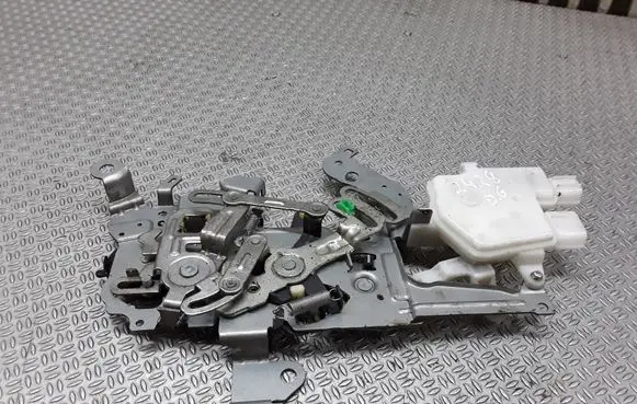 Mazda 5 Sliding door lock 