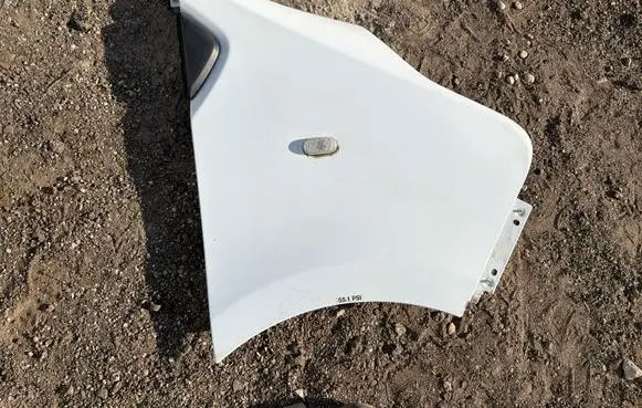 Opel Vivaro Fender 