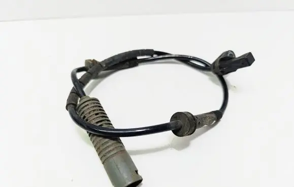 BMW 1 E82 E88 ABS brake wheel speed sensor 6762465