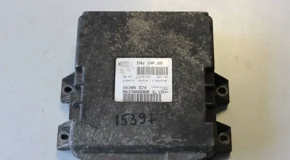 Peugeot 206 Engine control unit/module 9637086880 16300574 IAW1AP80
