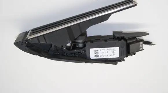 Porsche Panamera (970) Accelerator throttle pedal 97042302101