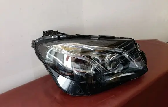 Mercedes-Benz E W238 Headlight/headlamp A2139062606 1EX2017