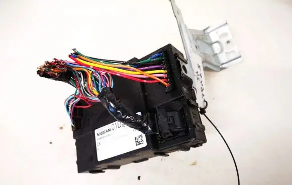 Nissan X-Trail T31 Comfort/convenience module 284b2jd01d 5wk46498
