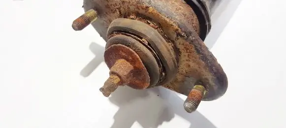 Mitsubishi Space Runner Coil spring mount 