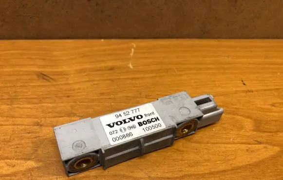 Volvo V70 Airbag deployment crash/impact sensor 9452777 000886 100500