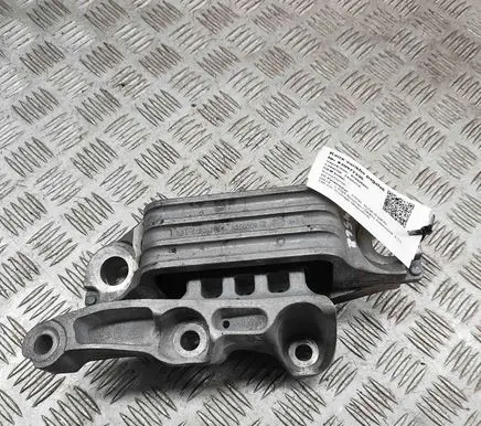 Ford Kuga III Engine mount bracket LX637M121DA