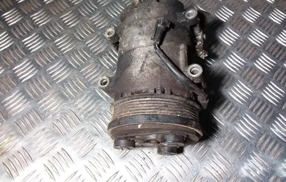 Ford Focus C-MAX Air conditioning (A/C) compressor (pump)