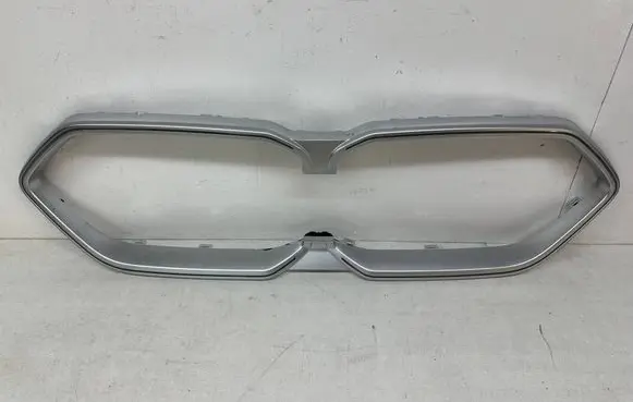 BMW X2 U10 Front bumper upper radiator grill 13310030020