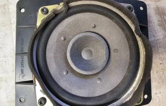 Mitsubishi Space Star Rear door speaker MR285934 PH111P 902275498521