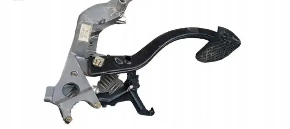 BMW 5 E39 Pedal assembly 6751167