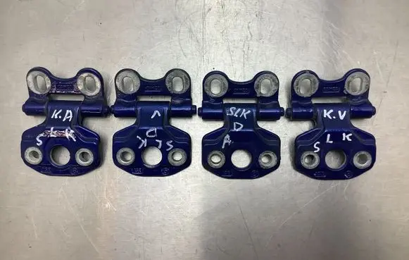 Mercedes-Benz SLK R170 Front door hinges set 02M10