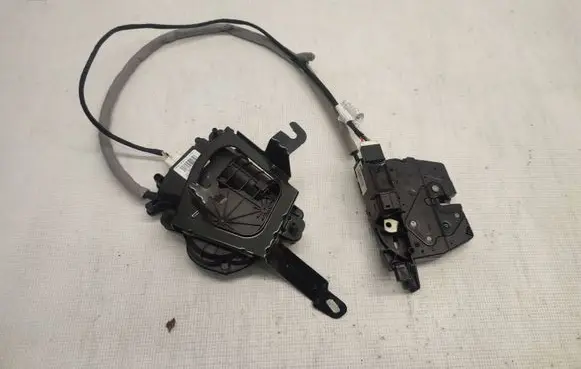 BMW 3 F30 F35 F31 Tailgate hydraulic set 7269543 51247269543 51244817123