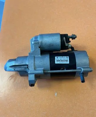 Opel Zafira C Starter motor M001TF0571ZE 55497878
