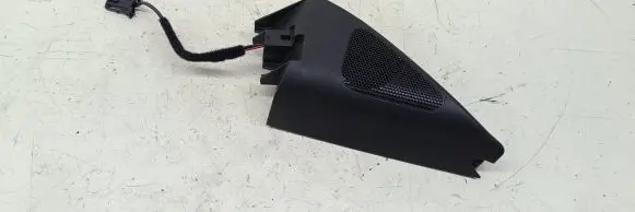 Side speaker trim/cover