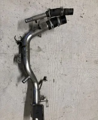 Nissan Navara D23 Engine coolant pipe/hose