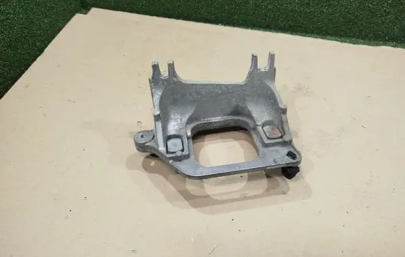Renault Trafic III (X82) Gearbox mounting bracket 112228151R