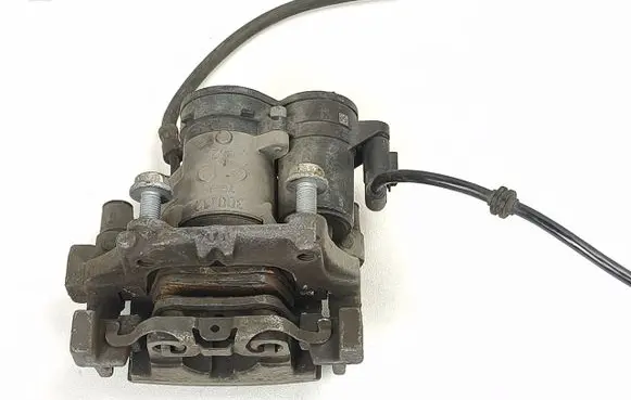 Mercedes-Benz C W205 Rear brake caliper A2054231998 20260427HCR1043 2055404106