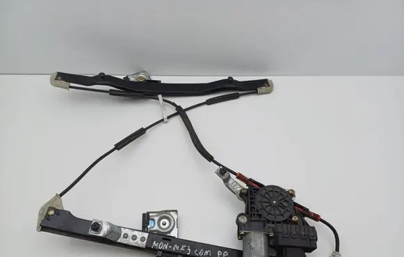 Ford Mondeo Mk III Front door window regulator with motor 0130821771