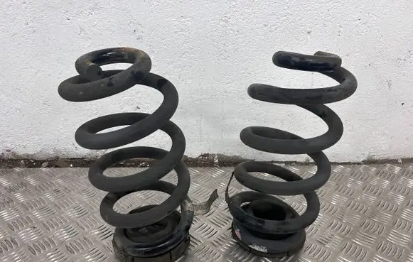 Dodge Durango III Rear coil spring 05168292AB