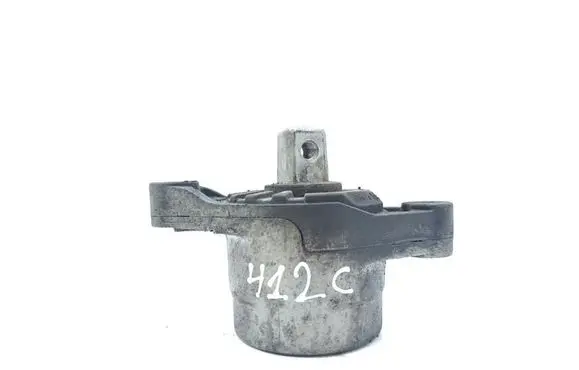 Maserati Ghibli Engine mount bracket 06700048710