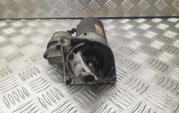 Opel Zafira B Starter motor S0186