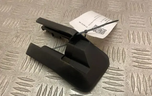 Mercedes-Benz GLA W156 X156 Front driver seat rail trim A1769190100