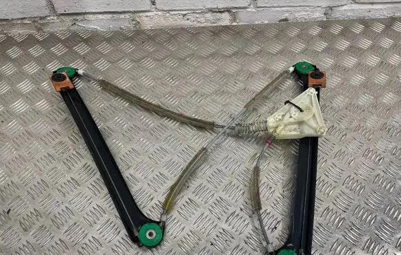 Audi A3 S3 8P Front window lifting mechanism without motor 8P4837462A