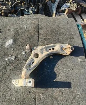 Seat Leon (5F) Front lower control arm/wishbone