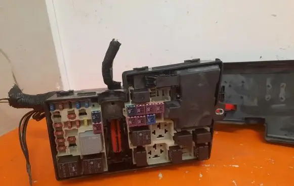 Mazda 3 I Fuse box set BP4K-66765