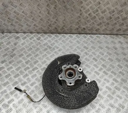 BMW 5 G30 G31 G38 Rear wheel hub 6899175 6861137