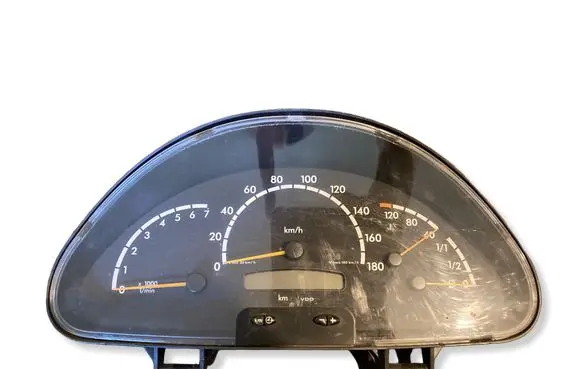 Mercedes-Benz Sprinter W906 Speedometer (instrument cluster) 88311295 87001376