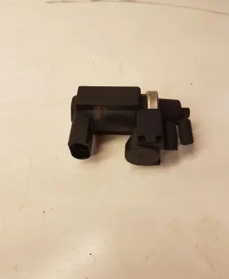 Audi A4 S4 B7 8E 8H Turbo solenoid valve 059906628A