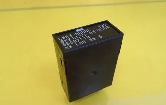 BMW 5 E39 Light module LCM 8375964 61.35-8375964