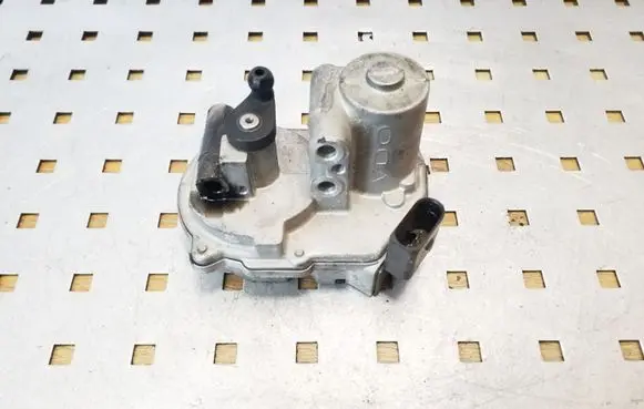 Audi A4 S4 B7 8E 8H Electric throttle body valve 059129086M 1045475S01