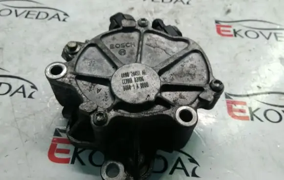 Land Rover Range Rover Sport L320 Vacuum pump 4R8Q2A451AE