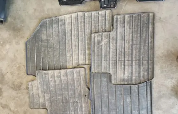 Mitsubishi Outlander Car floor mat set 