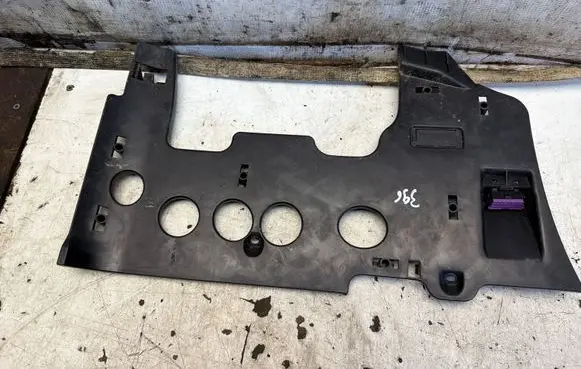 Volkswagen Golf V Dashboard lower bottom trim panel 1K1863083