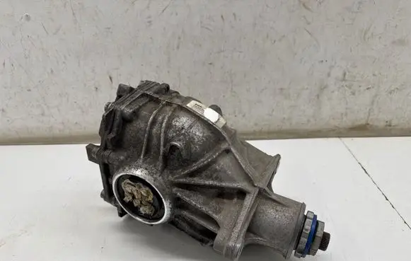 BMW 3 G20 G21 Rear differential 864792106 GHNA323H 8647921